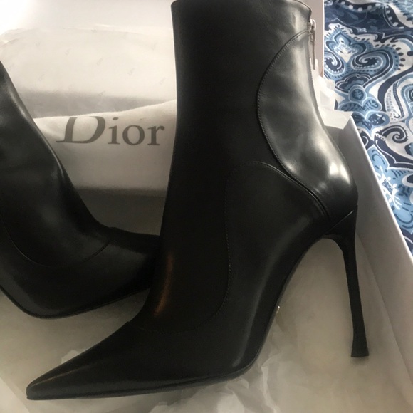 Dior lady shoes - Picture 2 of 4